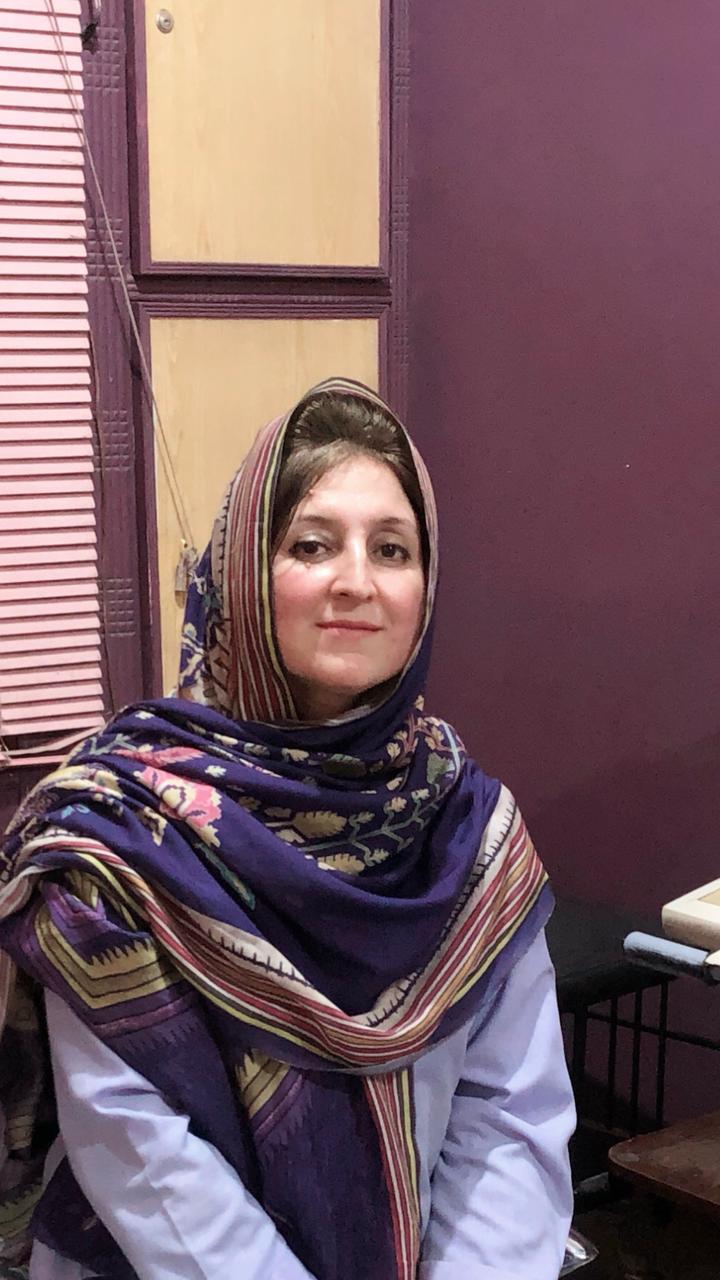 Dr. saeeda Gul